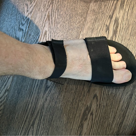 Black North Face Sandals - Picture 4 of 7